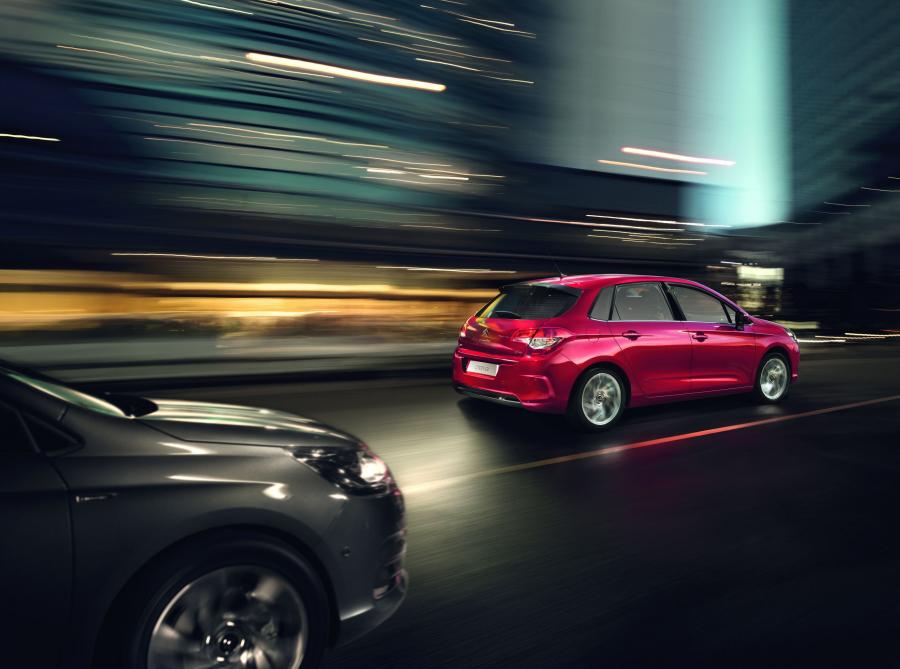  Citroen C4 2010 года  (фото 101 из 147)